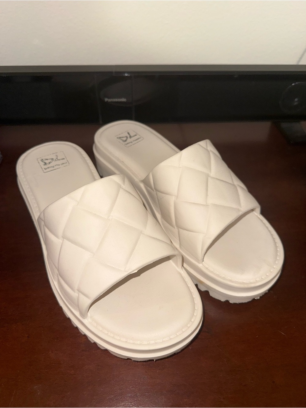 Quilted Slide Sandals in Off-White